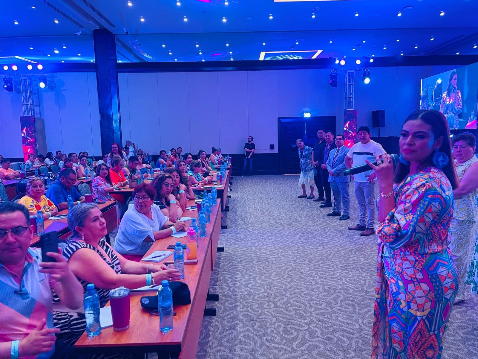 Conferencista en Susy Ponce en vivo