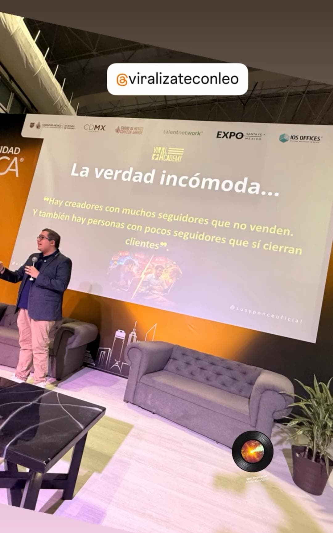 Speaker en Talent Land · En escena
